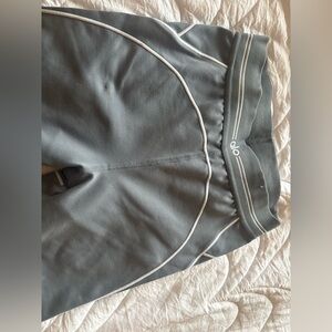ALO Yoga Charcoal Leggings with Ivory Accents